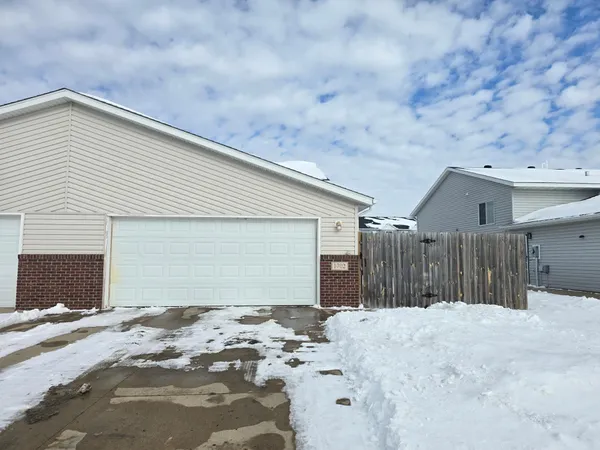 $249,900 | 1702 41st Avenue South, Moorhead, MN 56560