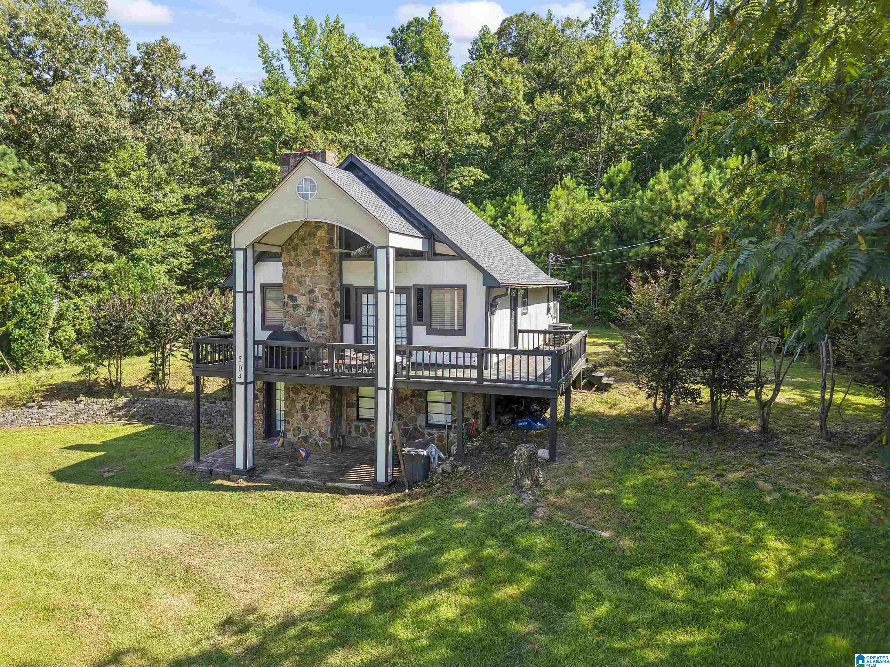 504 Sheltered Cove Road Jasper, AL 35504 - Photo 3 of 47