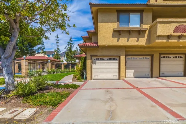 $749,000 | 25261 Tanoak Lane, Lake Forest, CA 92630