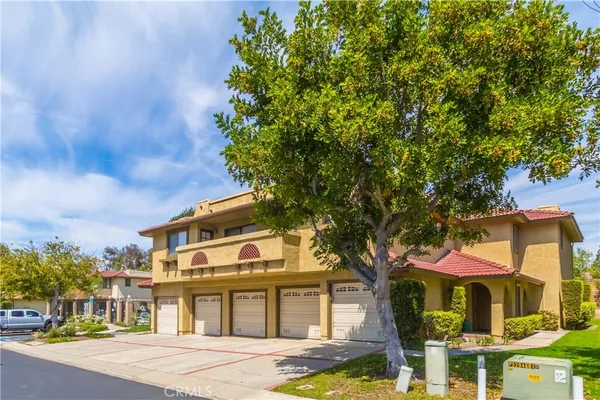 $749,000 | 25261 Tanoak Lane, Lake Forest, CA 92630