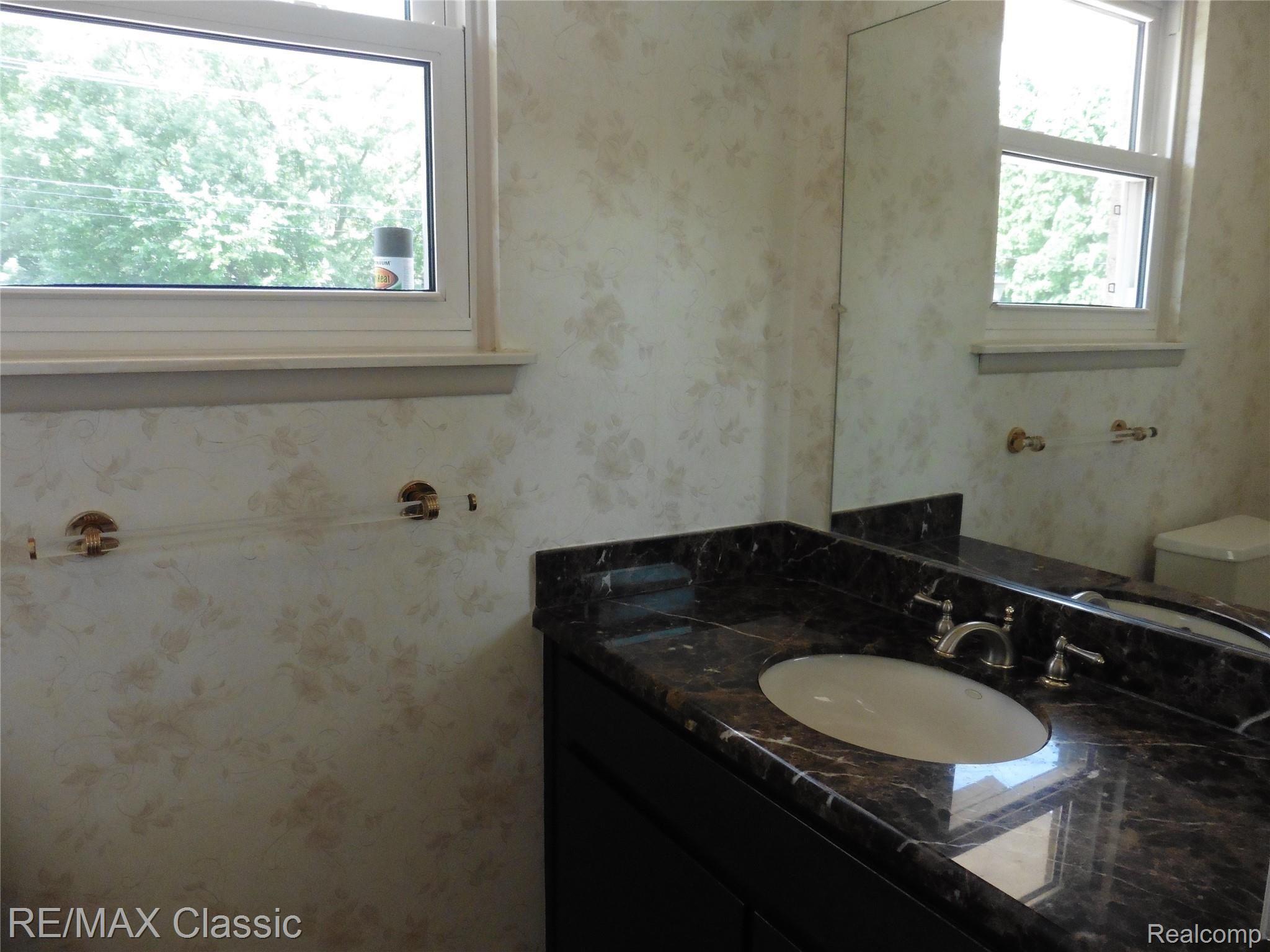 16810 Wayne Road Livonia, MI 48154 - Photo 14 of 30 main floor powder room.JPG