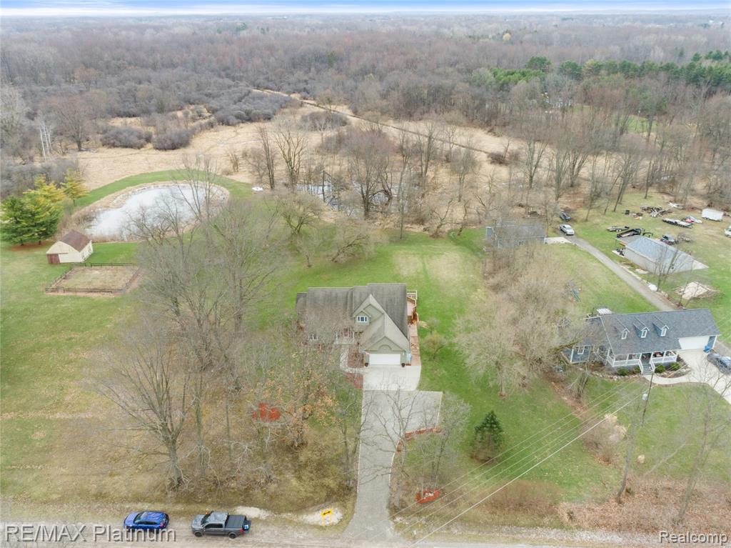 12003 Sharp Road Linden, MI 48451 - Photo 5 of 68 Gallery Image 5