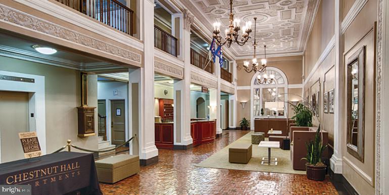 3900 Chestnut Street, Unit 0B533 Philadelphia, PA 19104 - Photo 12 of 14 a living room with furniture