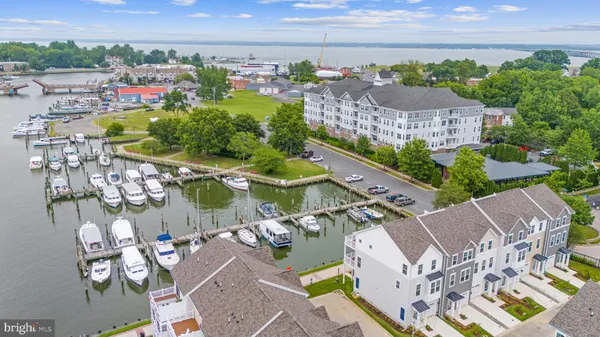 $255,000 | 317 Shipyard Drive, Unit 67, Cambridge, MD 21613