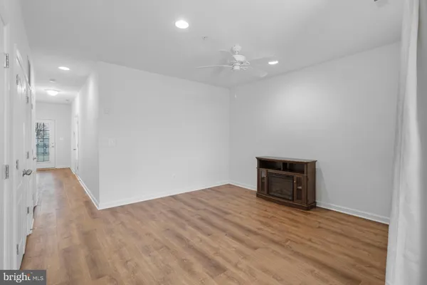 $255,000 | 317 Shipyard Drive, Unit 67, Cambridge, MD 21613