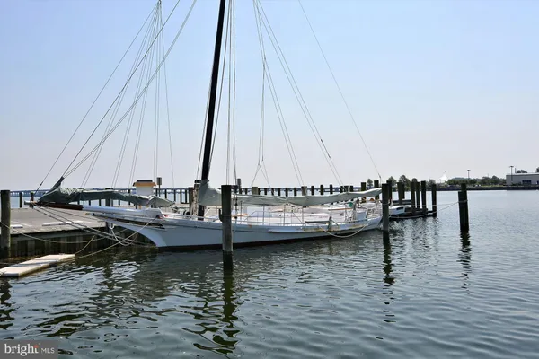 $255,000 | 317 Shipyard Drive, Unit 67, Cambridge, MD 21613