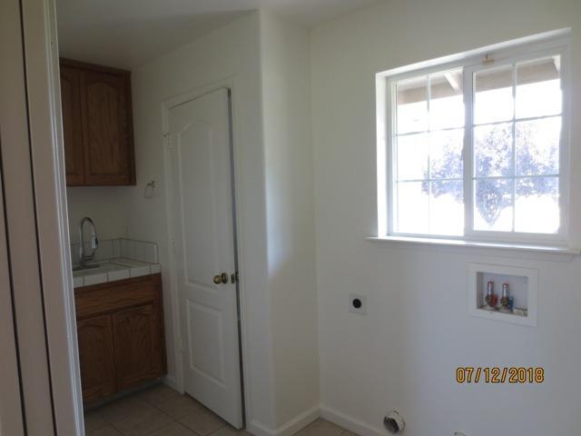 36498 Kenneth Avenue Madera, CA 93636 - Photo 7 of 18 Gallery Image 7