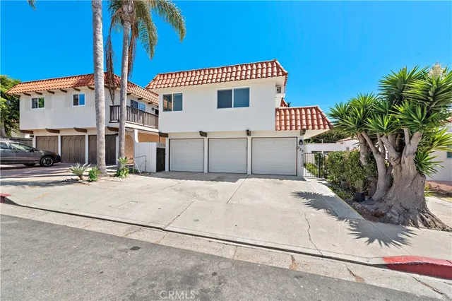 $3,300,000 | 223 Avenida Victoria, San Clemente, CA 92672