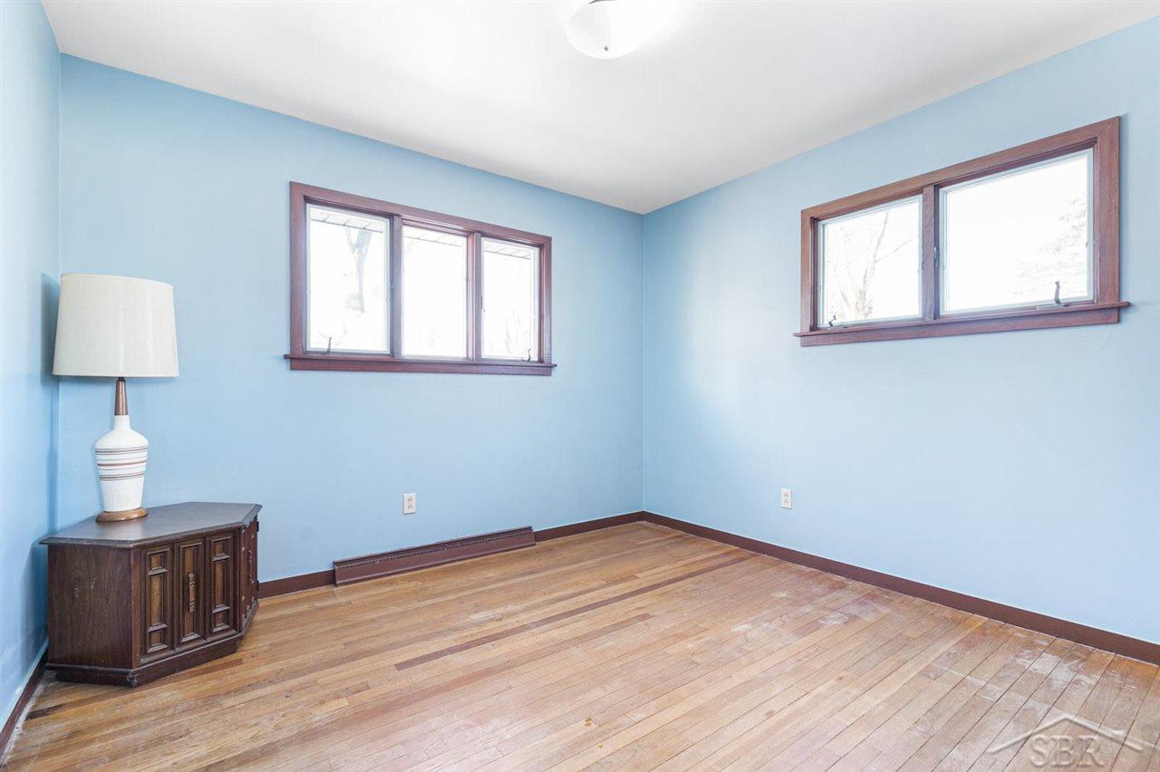 3910 North Thomas Road Freeland, MI 48623 - Photo 28 of 43 50065102-27.JPG