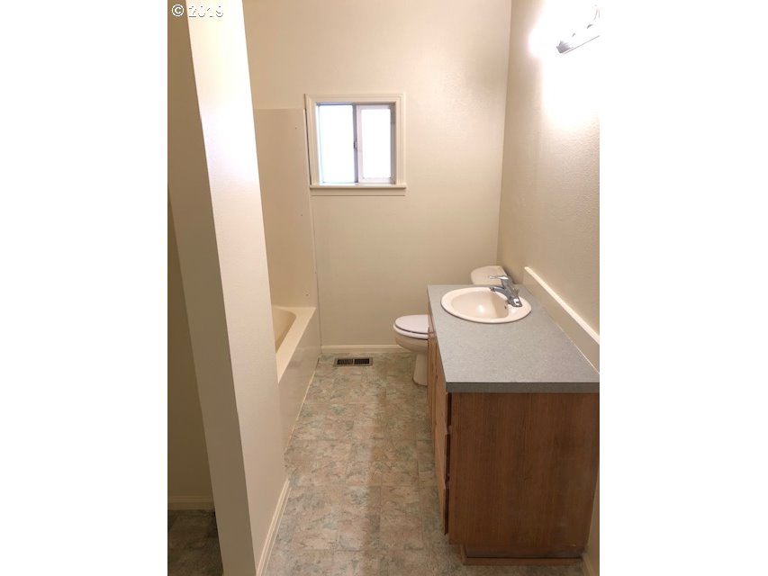 90599 Coburg Road Eugene, OR 97408 - Photo 9 of 11 Gallery Image 9