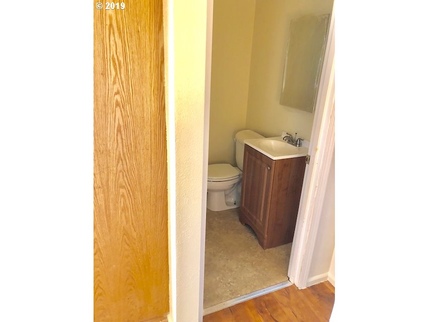 90599 Coburg Road Eugene, OR 97408 - Photo 10 of 11 Gallery Image 10