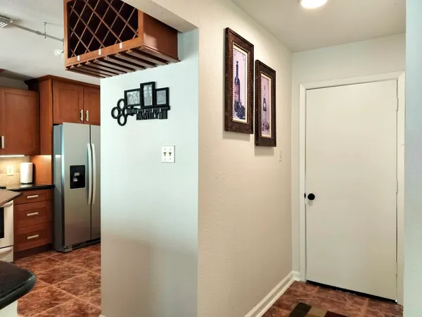 $1,890 | 20313 Sunny Shores Drive, Unit B, Humble, TX 77346