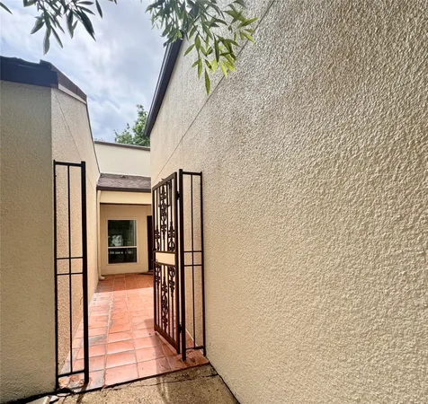 $1,890 | 20313 Sunny Shores Drive, Unit B, Humble, TX 77346