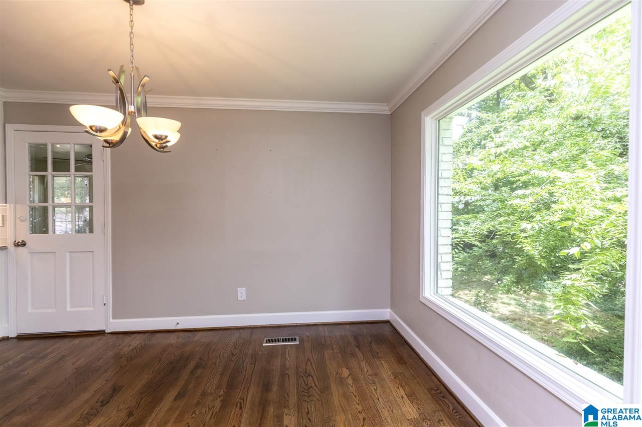 406 Thompson Road Alabaster, AL 35007 - Photo 15 of 38