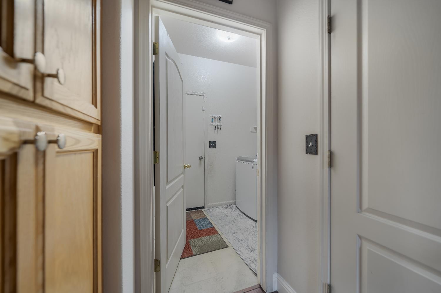 1114 Kay Circle Turlock, CA 95382 - Photo 16 of 40 a view of a bathroom from a bathroom