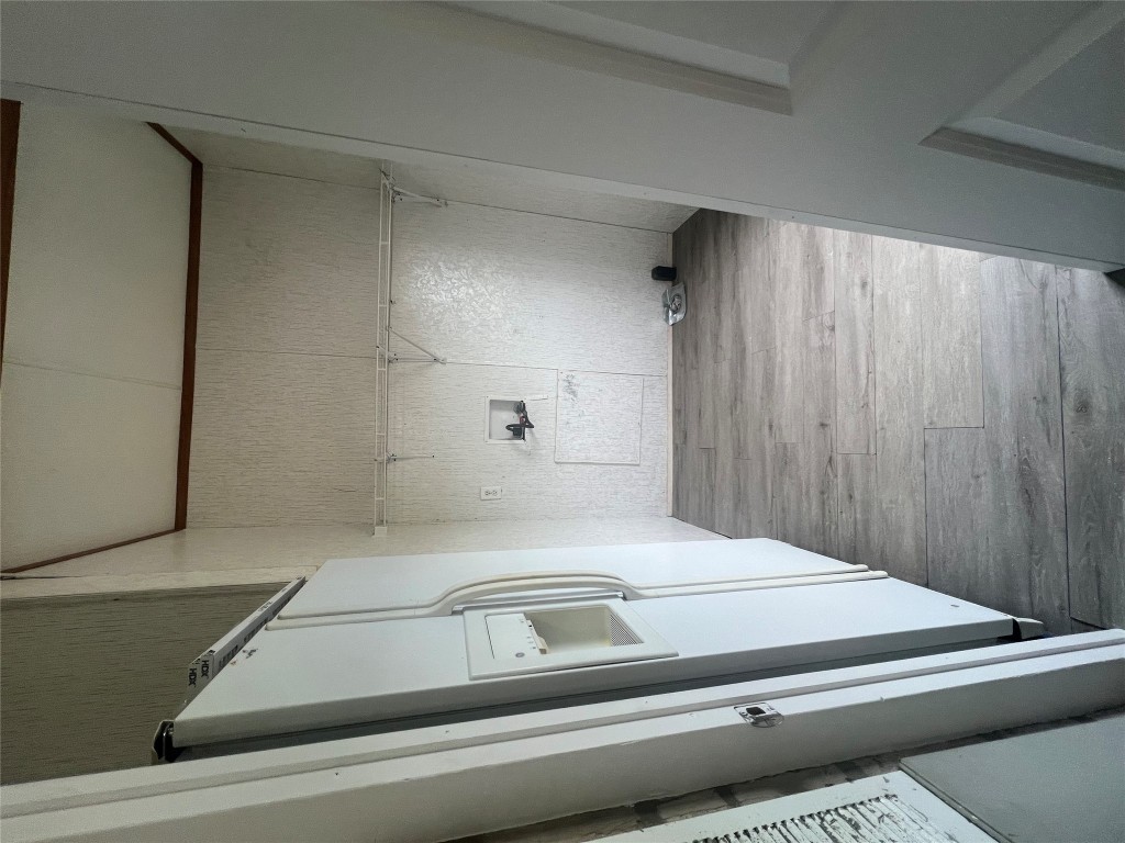 106 Bridle Path, Unit B Kyle, TX 78640 - Photo 6 of 25 a view of a hallway