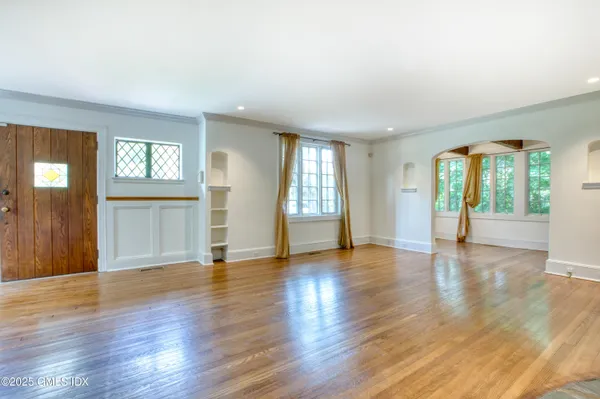 $15,000 | 28 Terrace Avenue, Riverside, CT 06878