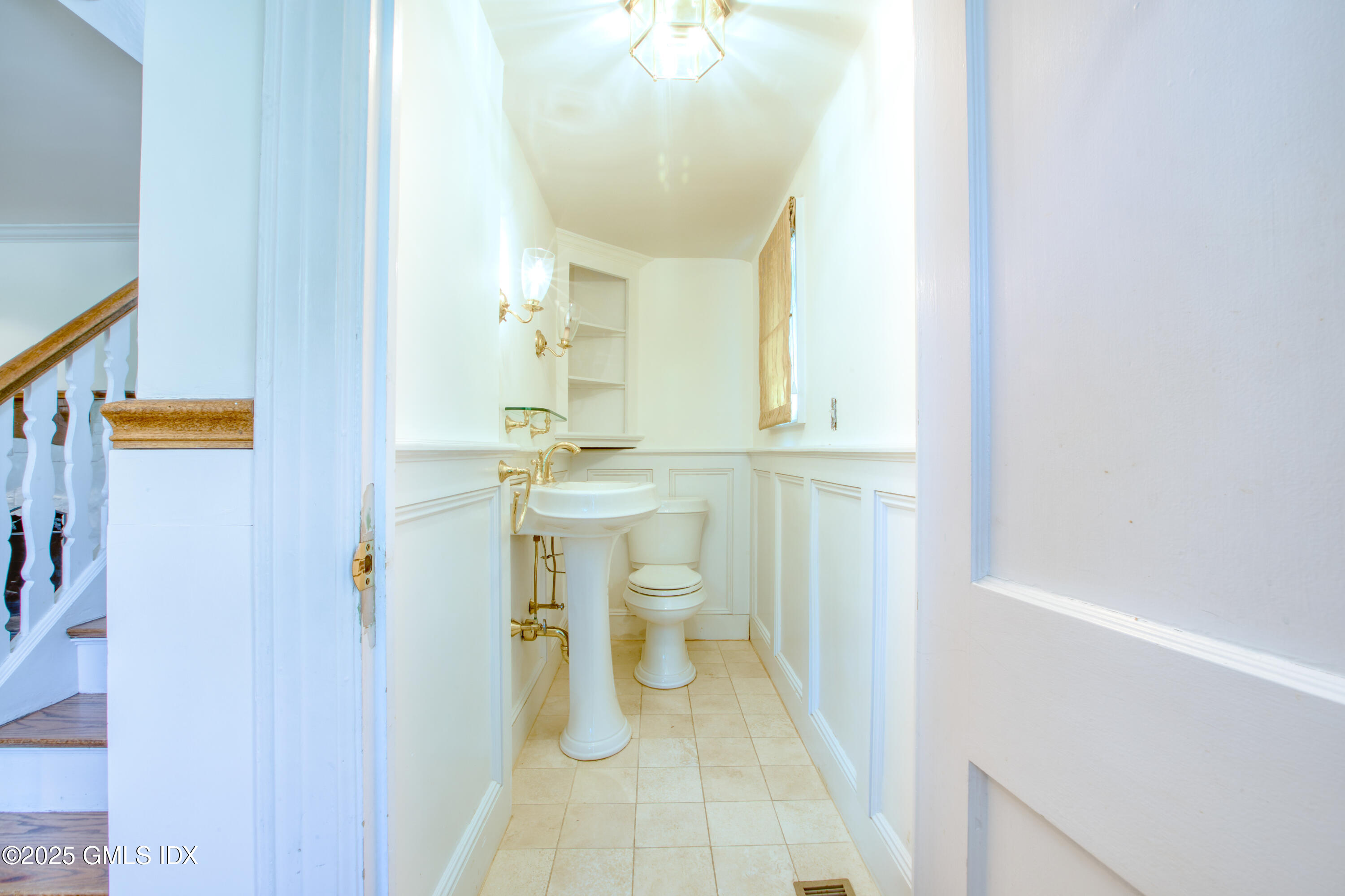 28 Terrace Avenue Riverside, CT 06878 - Photo 14 of 38 864A8071-23