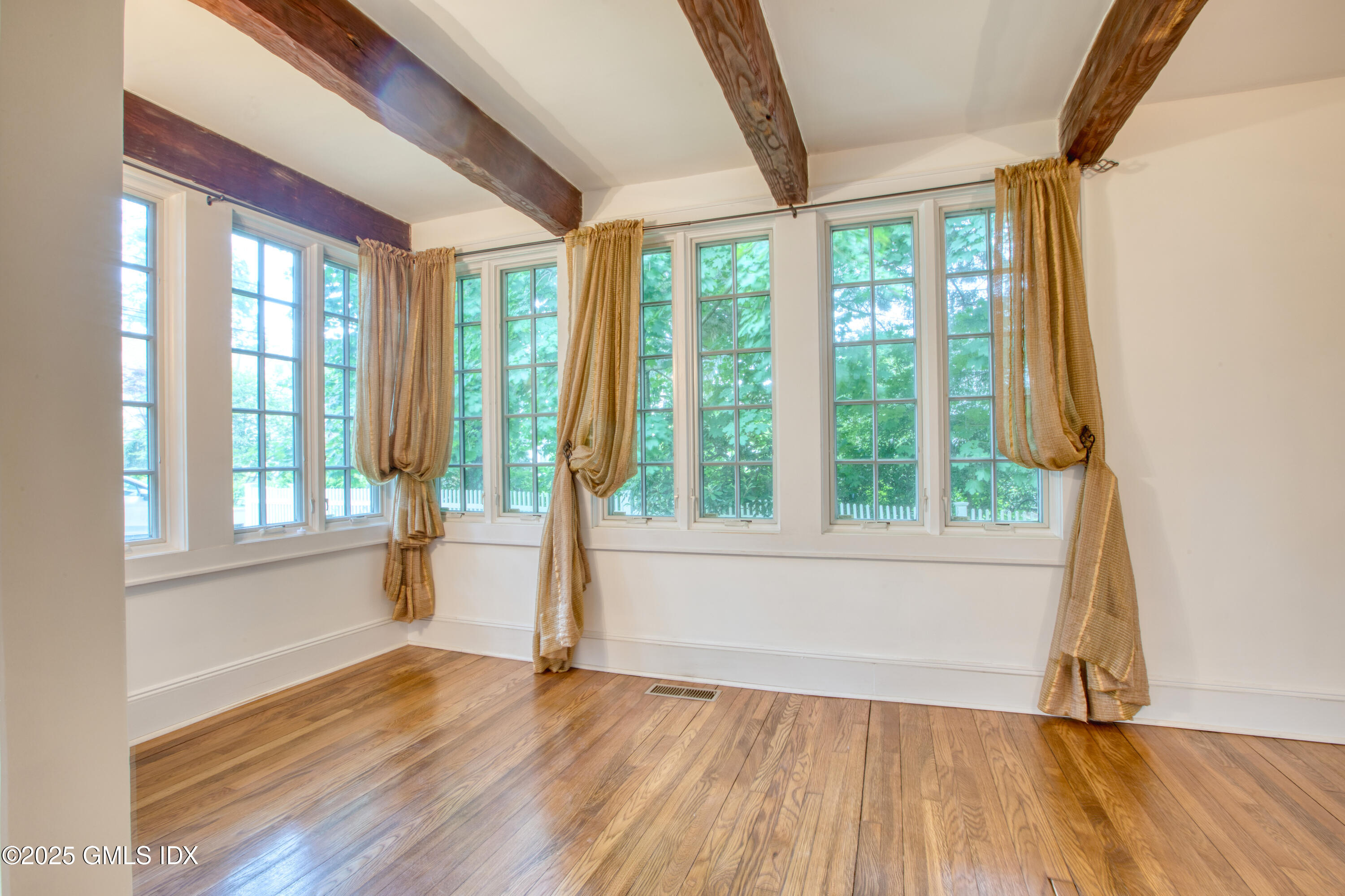 28 Terrace Avenue Riverside, CT 06878 - Photo 17 of 38 864A8083-26