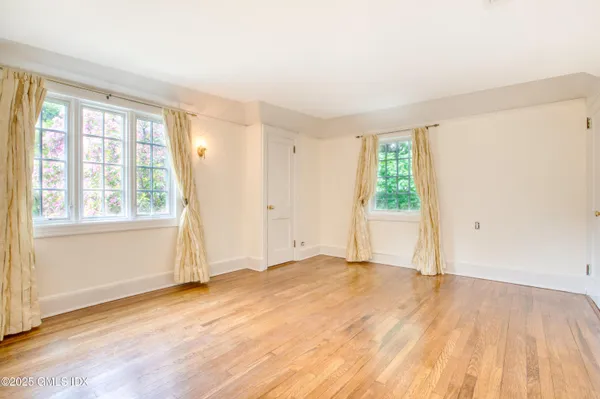 $15,000 | 28 Terrace Avenue, Riverside, CT 06878