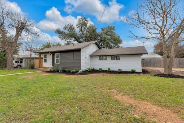 $285,000 | 1709 Cecelia Street, Taylor, TX 76574