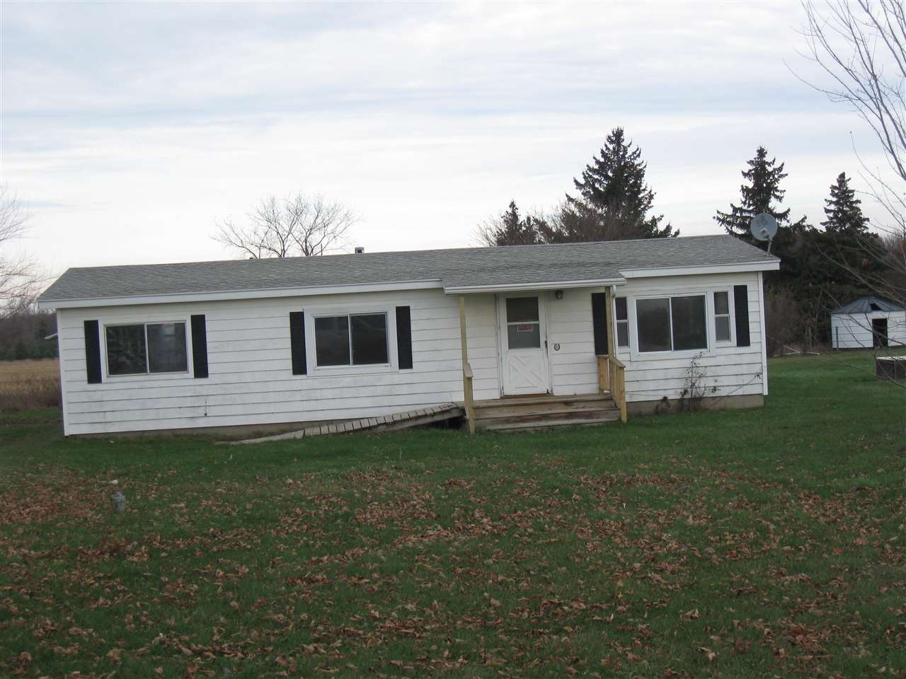 9188 West Wilkinson Road Ovid, MI 48866 - Photo 13 of 14 31335631-12.JPG