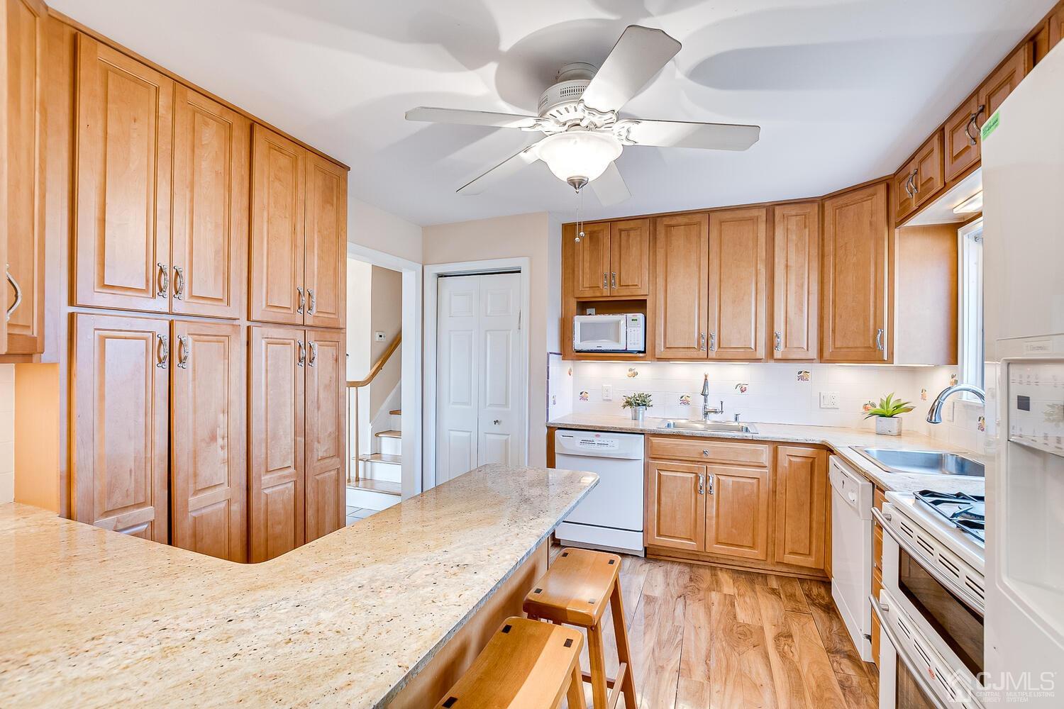 46 Hamlin Road Edison, NJ 08817 - Photo 16 of 43 Gallery Image 16