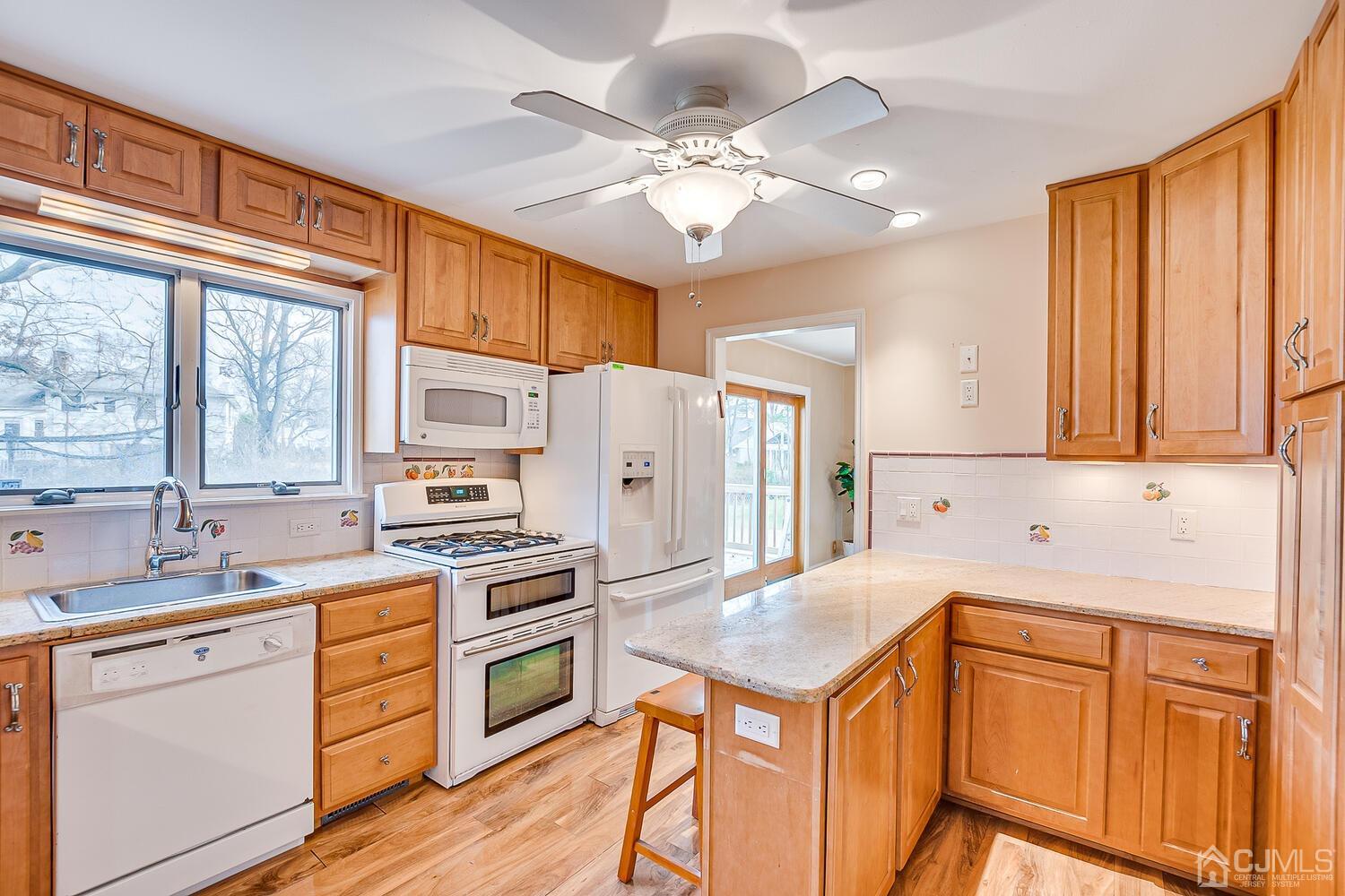 46 Hamlin Road Edison, NJ 08817 - Photo 19 of 43 Gallery Image 19