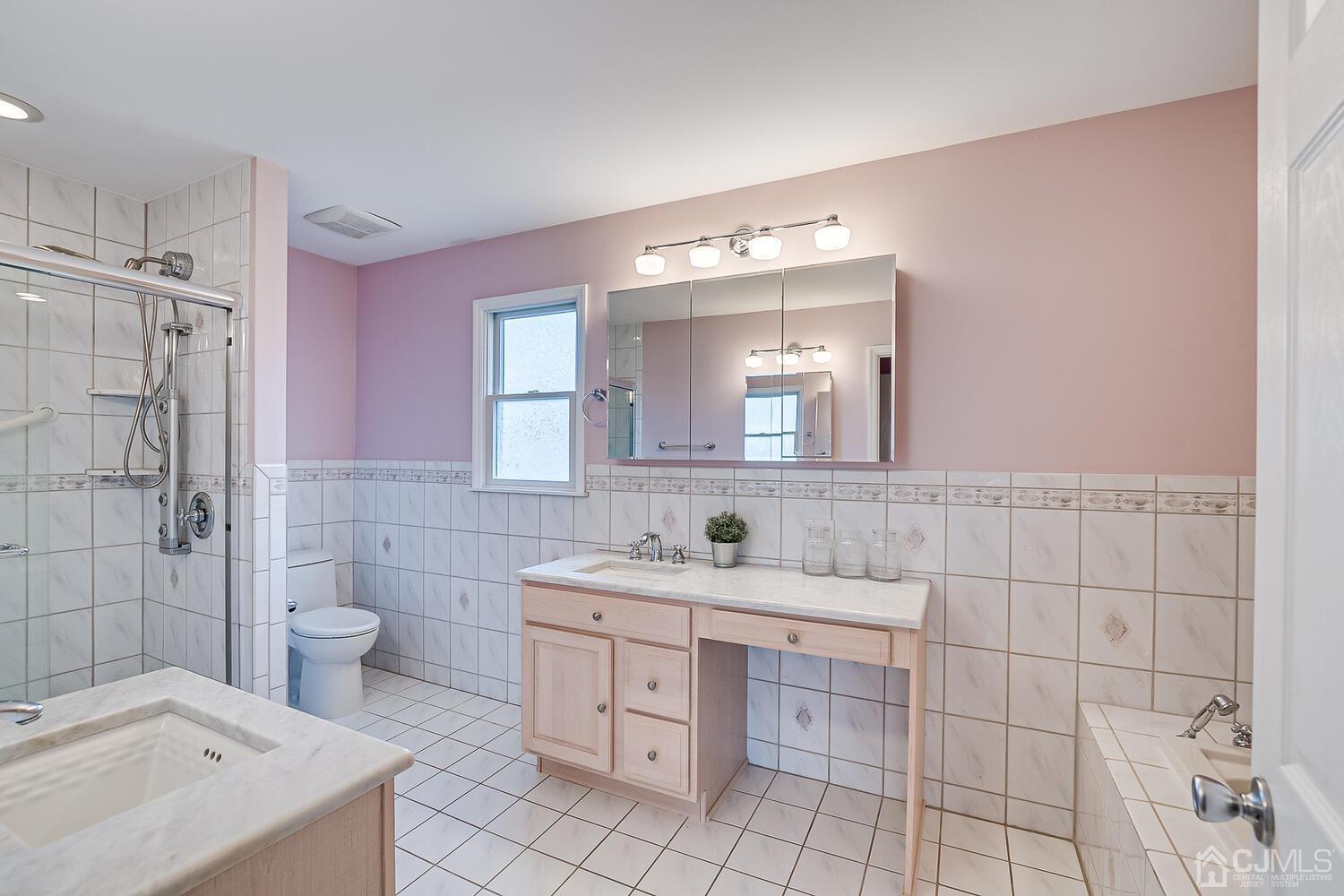 46 Hamlin Road Edison, NJ 08817 - Photo 25 of 43 Gallery Image 25