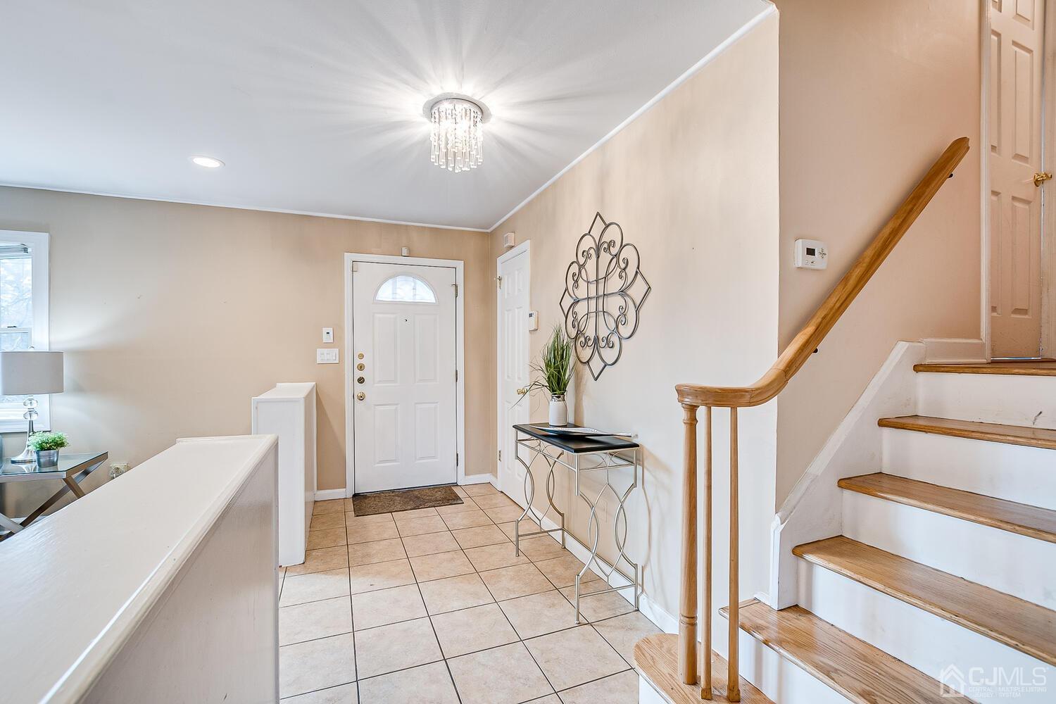 46 Hamlin Road Edison, NJ 08817 - Photo 6 of 43 Gallery Image 6