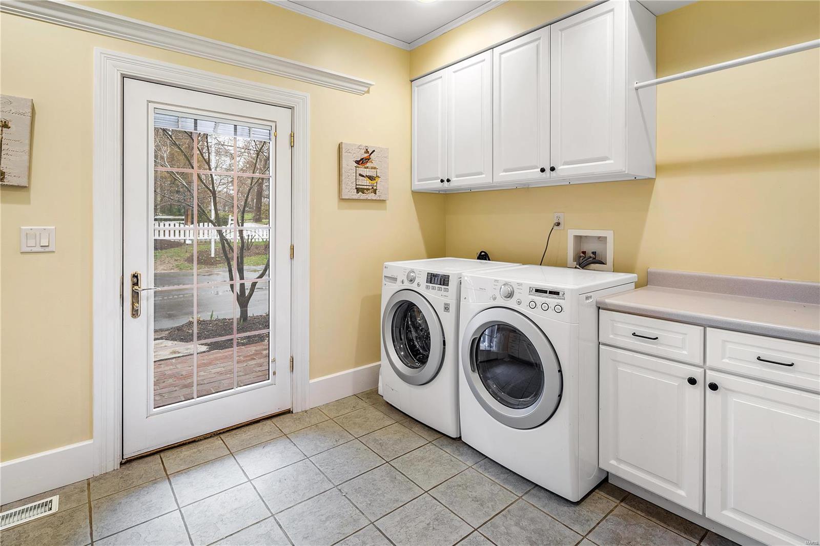9650 Litzsinger Road St. Louis, MO 63124 - Photo 23 of 37 Gallery Image 23