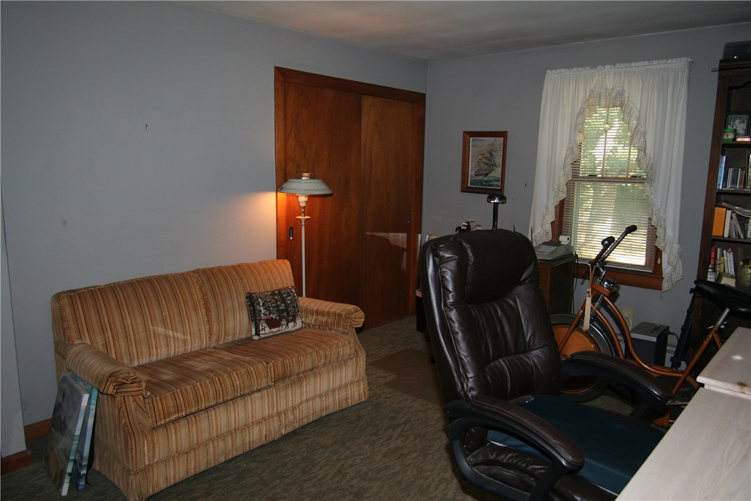 83 Knotty Oak Road Coventry, RI 02816 - Photo 11 of 14