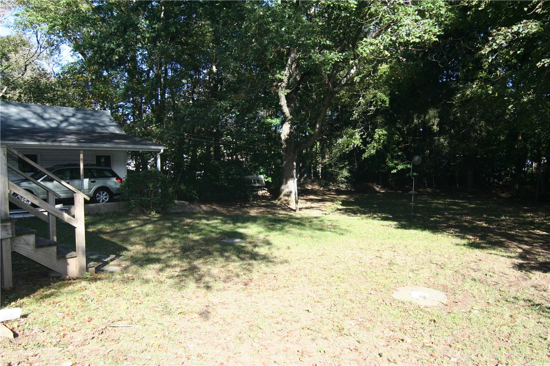 83 Knotty Oak Road Coventry, RI 02816 - Photo 5 of 14