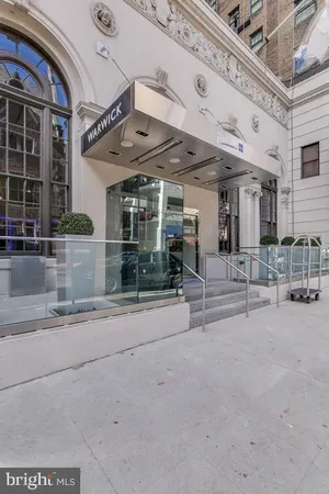 $2,350 | 1701 Locust Street, Unit 2111, Philadelphia, PA 19103