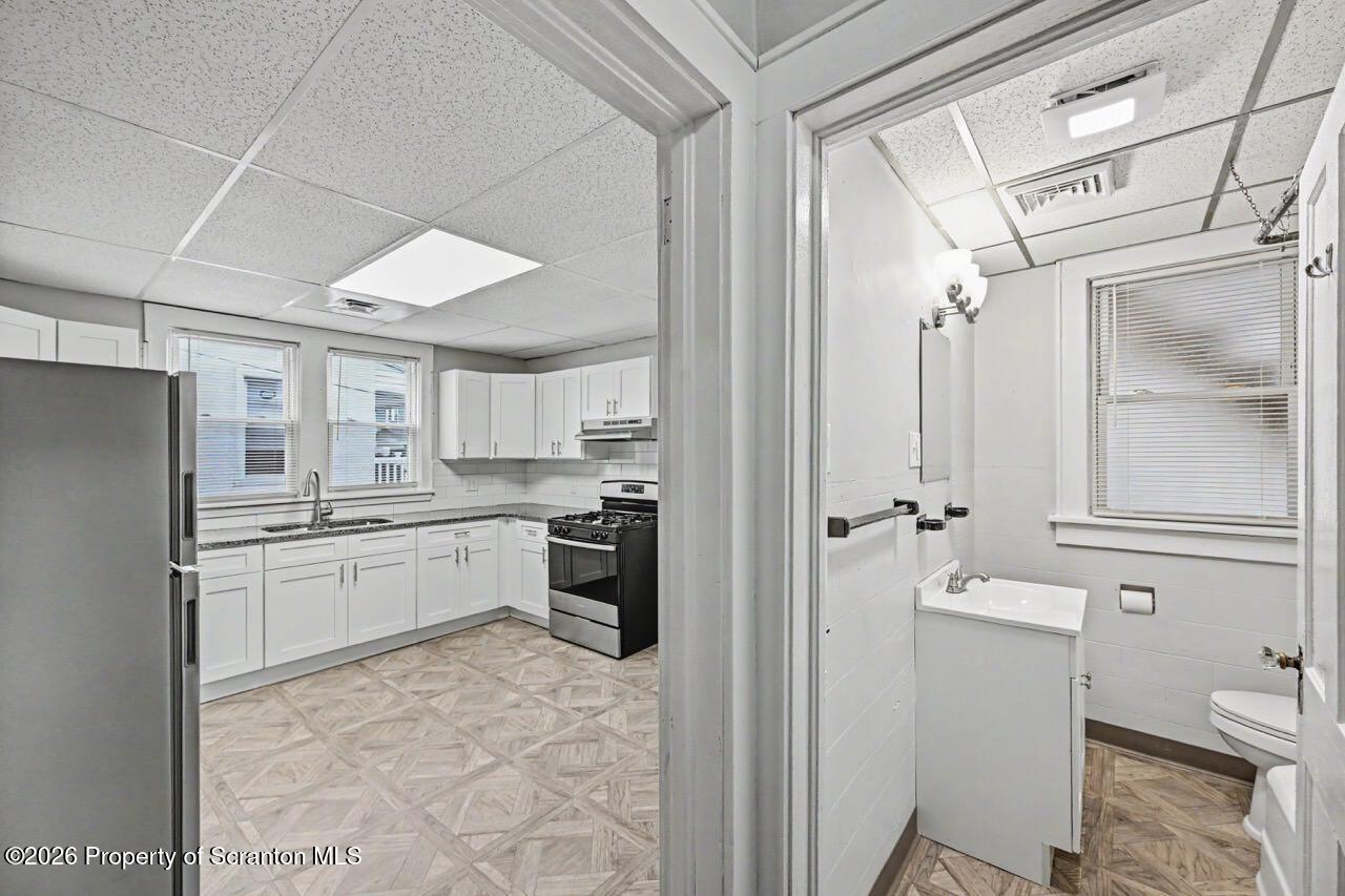 531 South Irving Avenue, Unit 4 Scranton, PA 18505 - Photo 20 of 39 531 S Irving Ave 17 Large