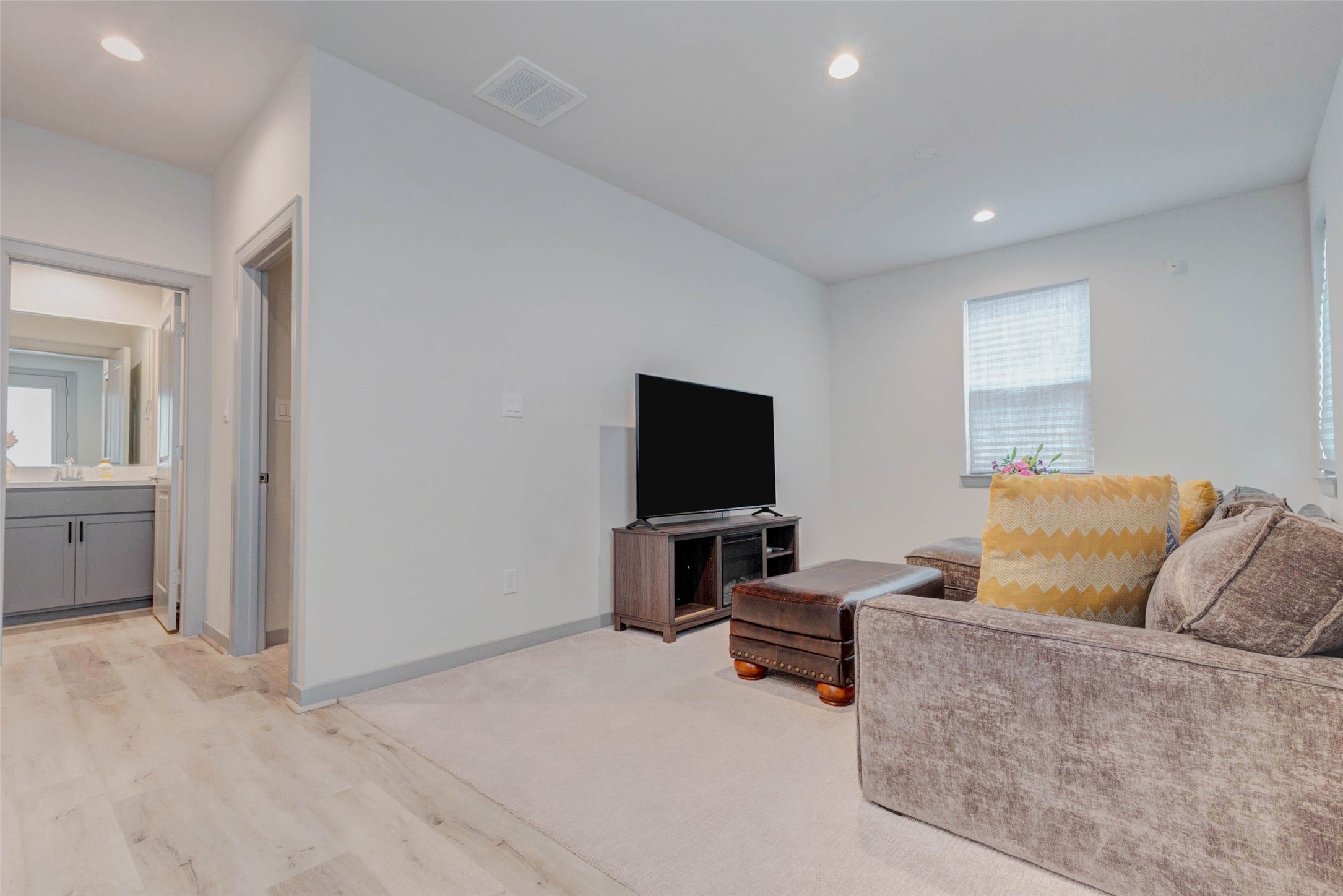 4502 Buck Street Houston, TX 77020 - Photo 10 of 27 An awesome spot for game night!