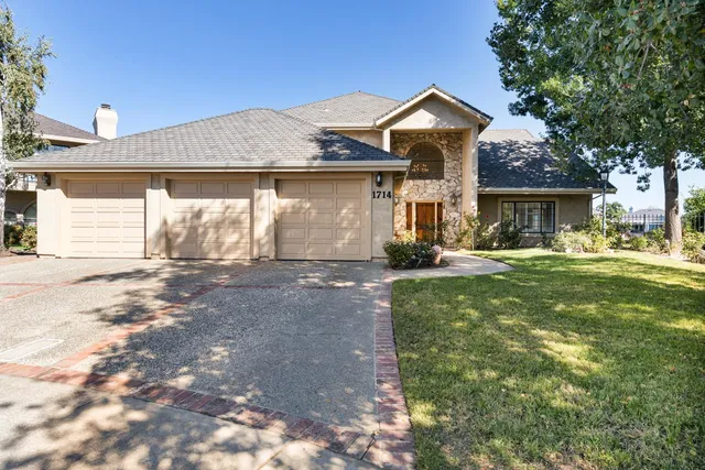 $949,950 | 1714 Willow Point Court, Lodi, CA 95242