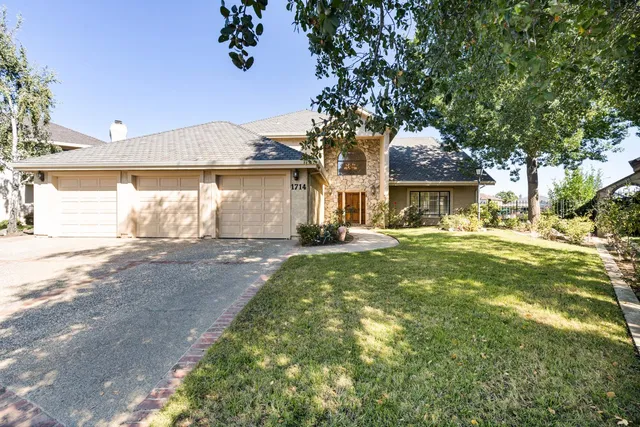 $949,950 | 1714 Willow Point Court, Lodi, CA 95242