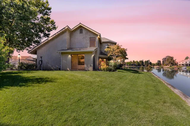 $949,950 | 1714 Willow Point Court, Lodi, CA 95242