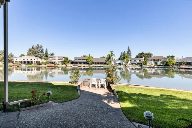 $949,950 | 1714 Willow Point Court, Lodi, CA 95242