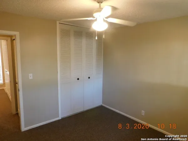 $1,300 | 6818 Horwich, San Antonio, TX 78239