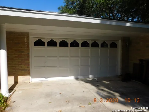 $1,300 | 6818 Horwich, San Antonio, TX 78239