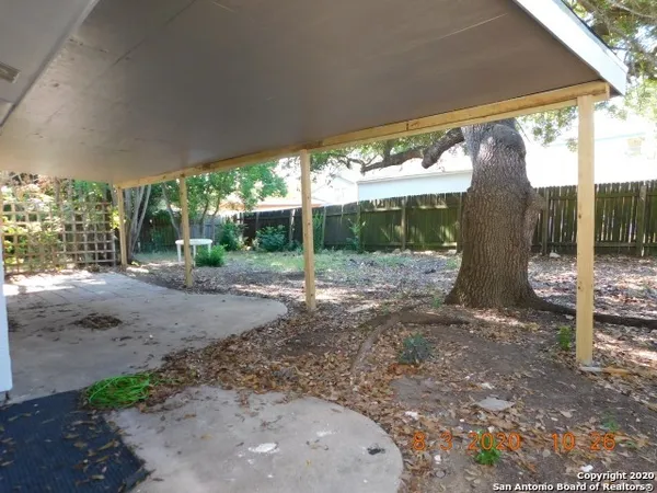 $1,300 | 6818 Horwich, San Antonio, TX 78239