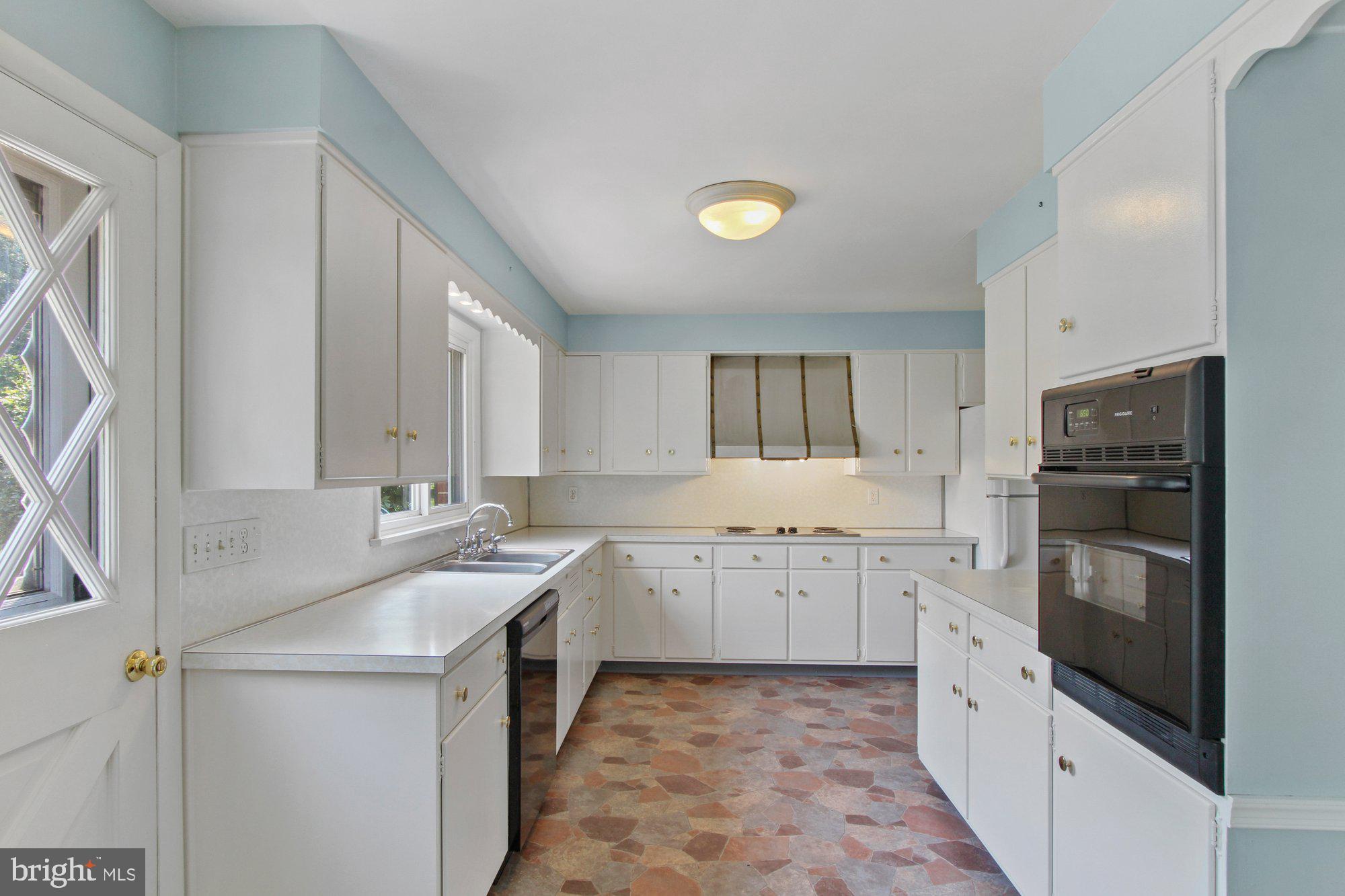 4241 South Salem Church Road Dover, PA 17315 - Photo 7 of 28 Gallery Image 7