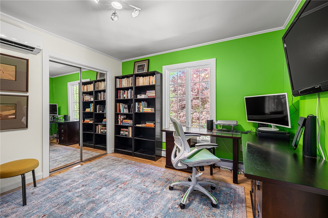 517 Lake Road Tiverton, RI 02878 - Photo 43 of 47