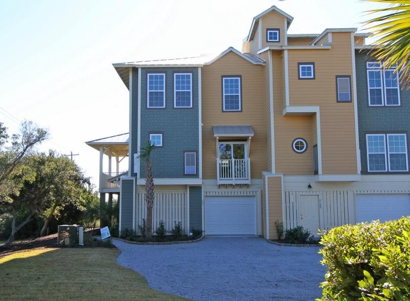 2107 Tides End Road Charleston, SC 29412 - Photo 1 of 30 Exterior