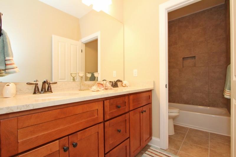 2107 Tides End Road Charleston, SC 29412 - Photo 22 of 30 Hall Bath