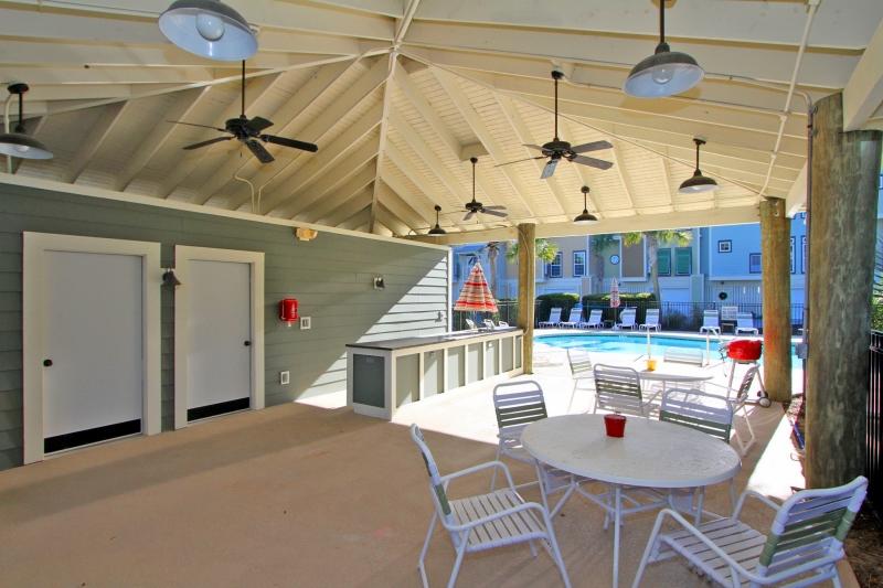 2107 Tides End Road Charleston, SC 29412 - Photo 27 of 30 Pool Area