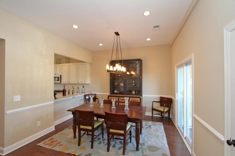 2107 Tides End Road Charleston, SC 29412 - Photo 9 of 30 Dining Room
