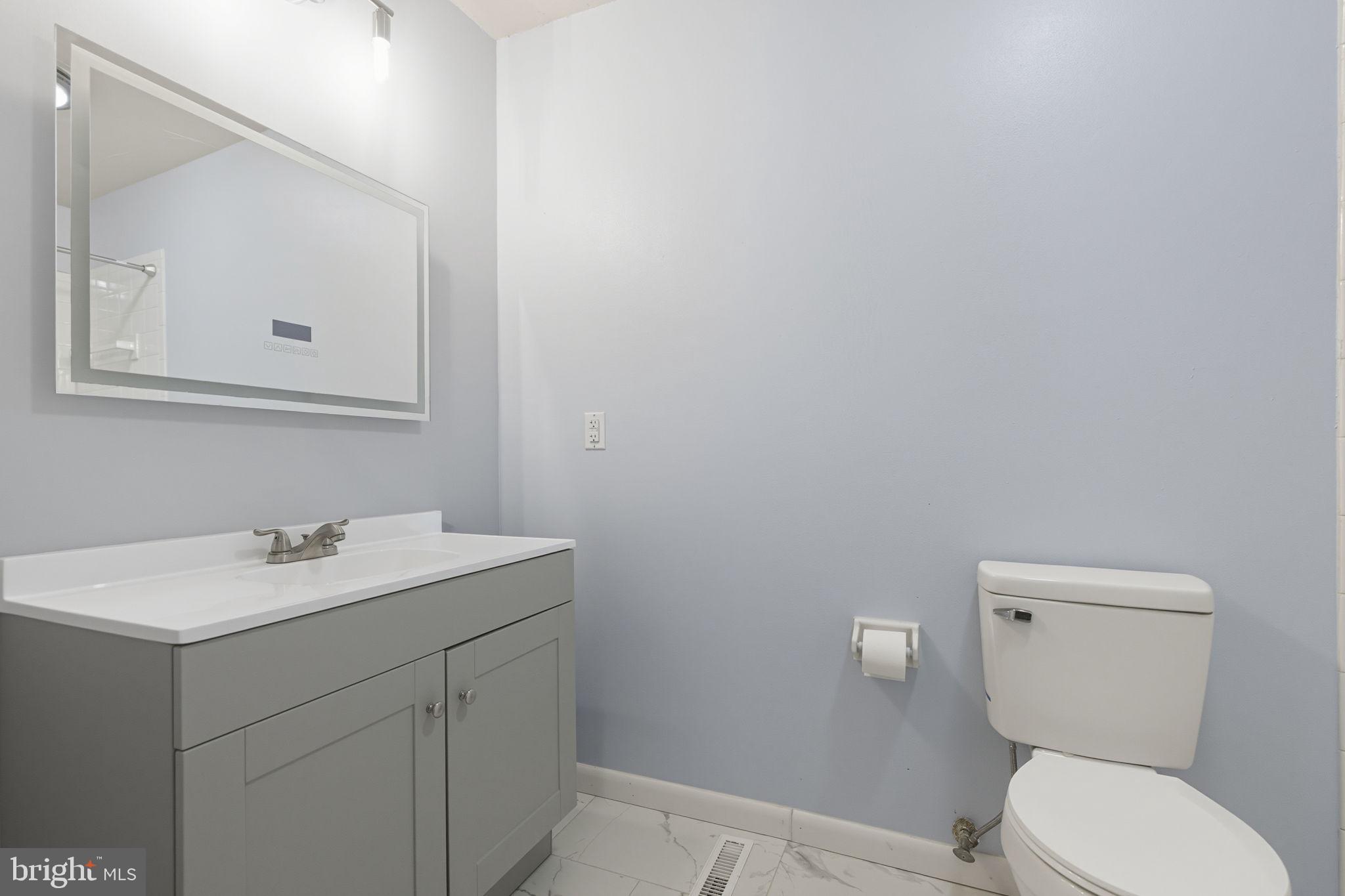 2180 Harpoon Drive Stafford, VA 22554 - Photo 13 of 37 Spacious Hall way Bathroom